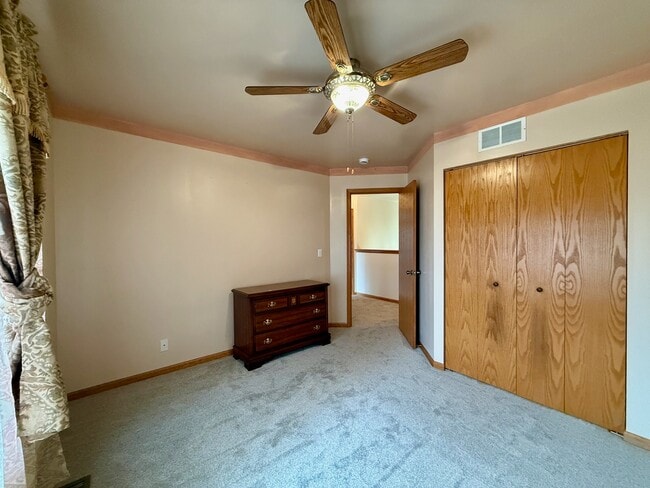 Building Photo - 34242 N Wineberry Ln