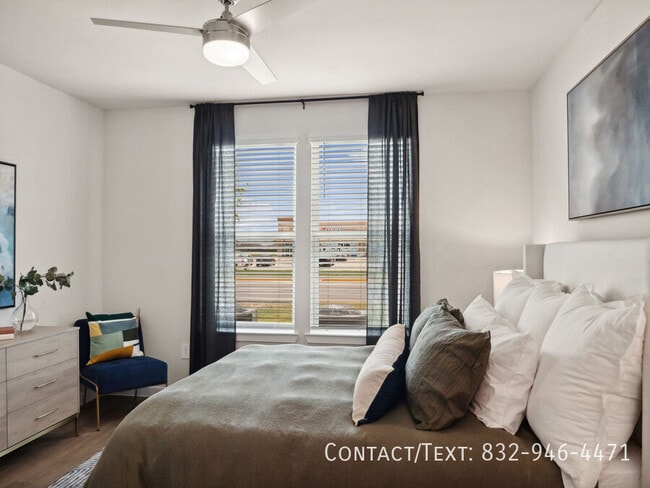 Building Photo - 8 Weeks Free Rent + Up to $1,000 GC!