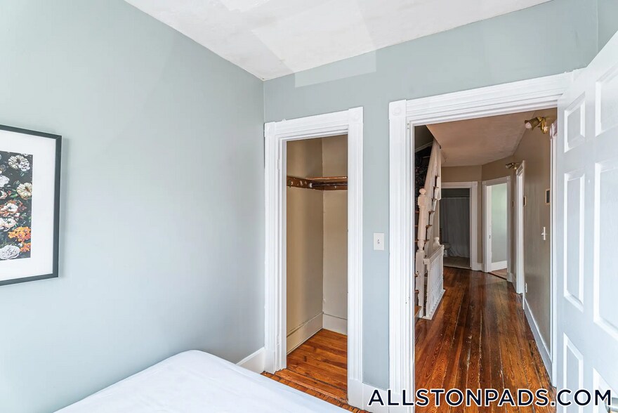 Building Photo - 6 Haskell St