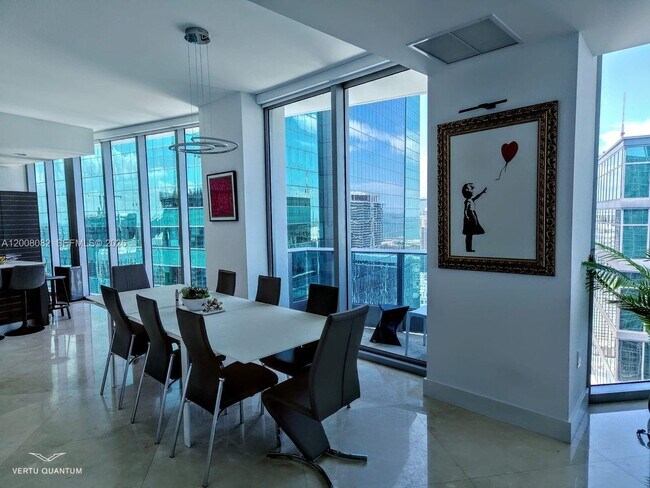 Building Photo - 200 Biscayne Blvd Way