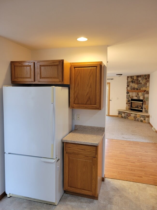 Kitchen (refridgerator is being upgraded) - 153 Jennifer Ln