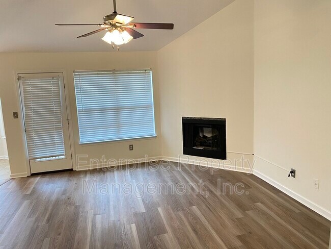 Building Photo - 7125 Showboat Ln