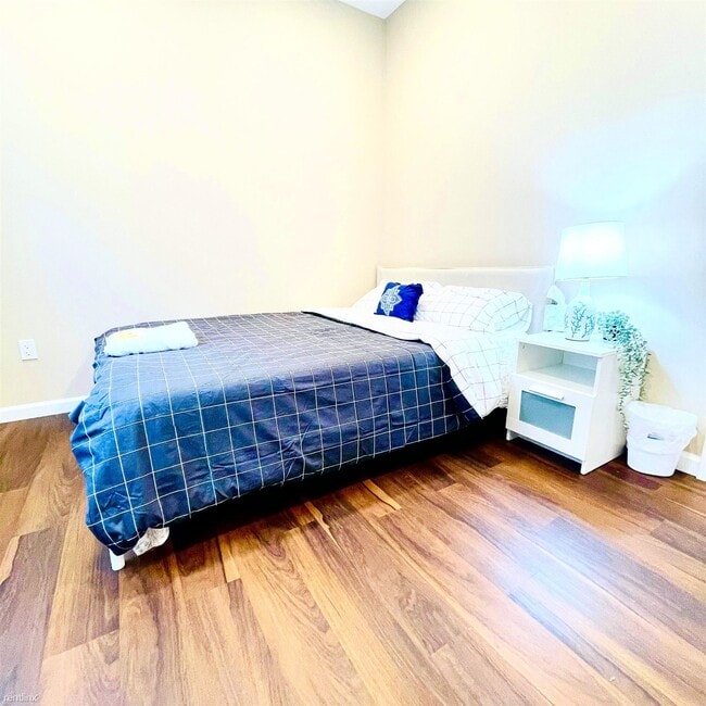 Building Photo - 3 br, 1 bath House - 2623 Edwin Street Fir...
