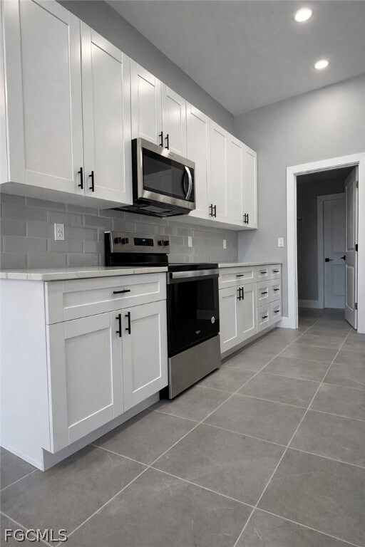 Building Photo - 224 SE 13th Terrace