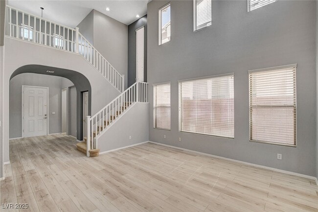 Building Photo - 10482 Calico Pines Ave