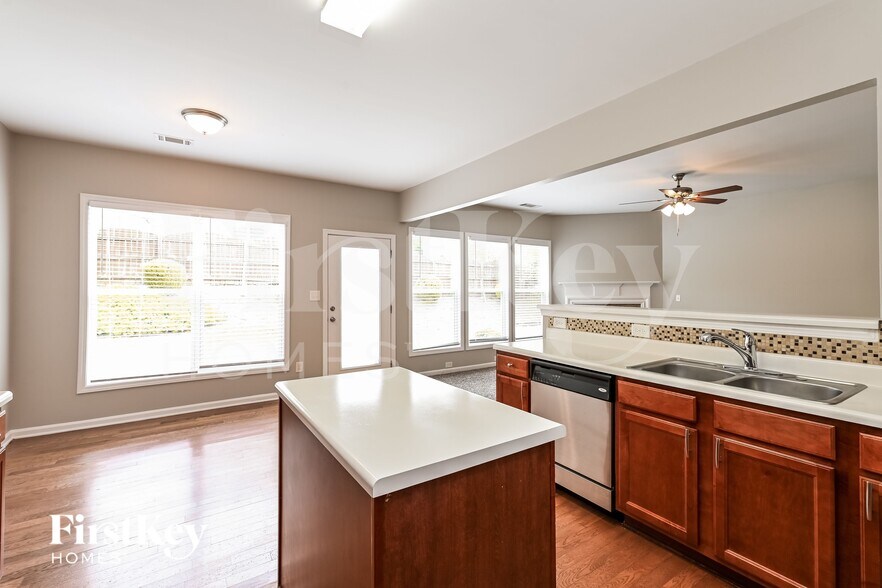 Building Photo - 973 Gather Dr