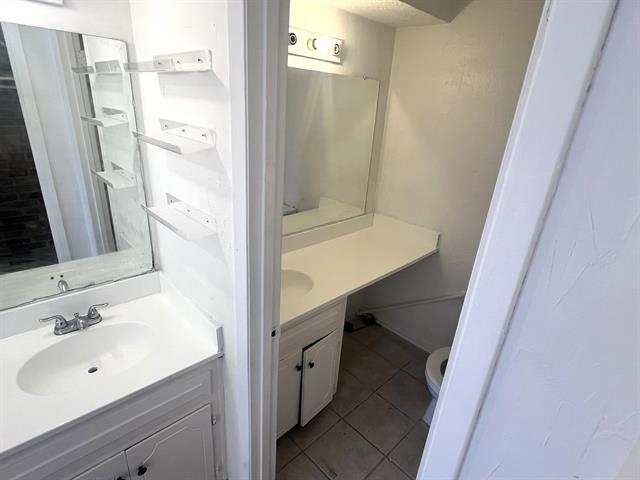 Building Photo - 4138 Towngate Blvd