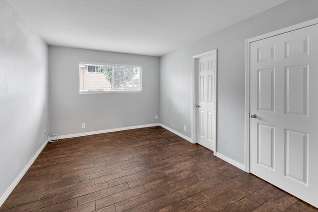 Primary Suite 4 - 4475 Dale Ave