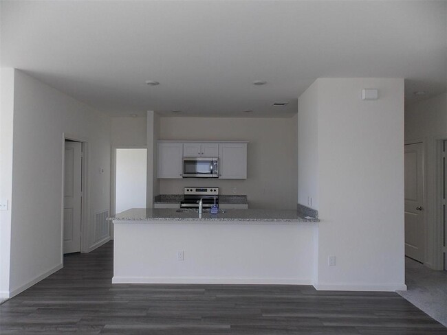 Building Photo - 1028 Long Bay Ct