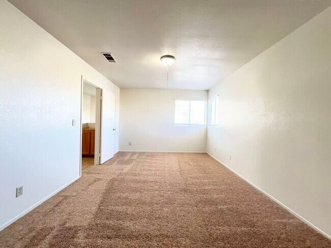 Building Photo - 1241 Pacific Terrace Dr