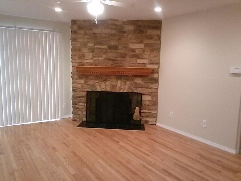 Building Photo - 510 Sunshine Ct