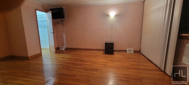 Building Photo - Spacious 3-Bedroom Duplex Home with Huge L...