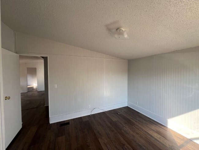 Building Photo - 373 County Rd 119