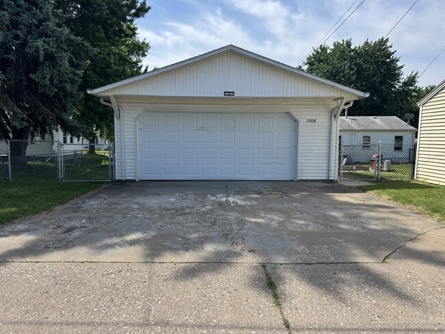 Building Photo - 1508 W 36th St