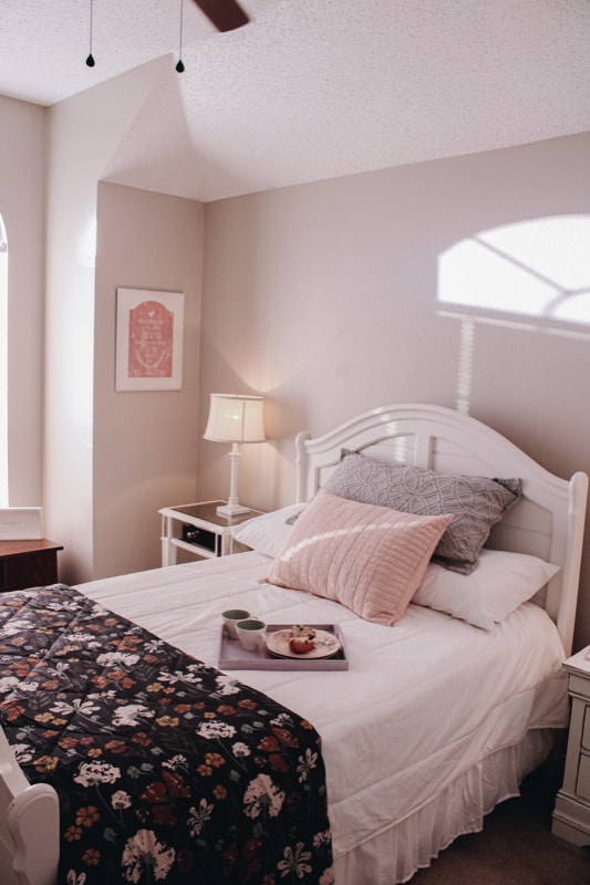 Building Photo - 2610 Wandering Oak Dr