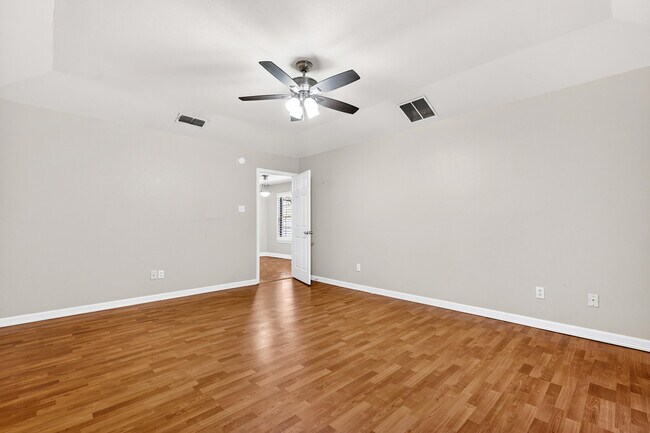 Building Photo - 2415 93rd St