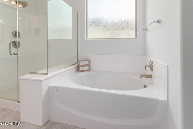 Building Photo - 18453 W Elwood St