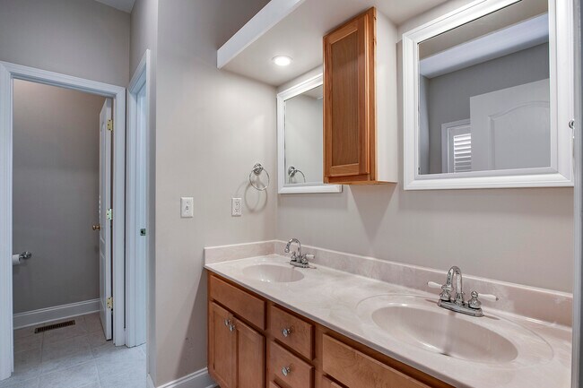 Building Photo - 115 Oligi Ln
