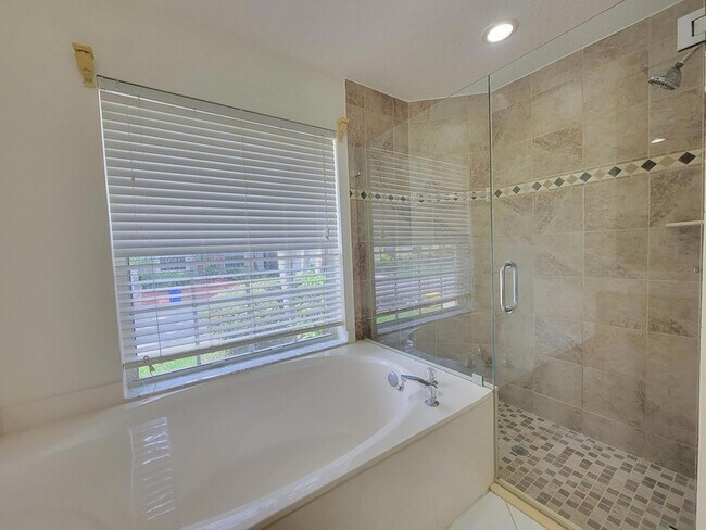 Building Photo - 3041 Casa Rio Ct