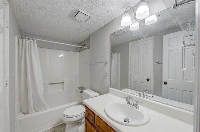 Building Photo - 4548 Coopers Creek Pl SE