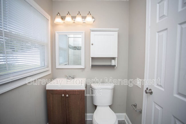 Building Photo - 49 Granite Ln