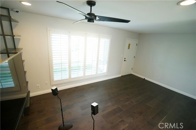 Building Photo - 1041 Cyn Spg Ln