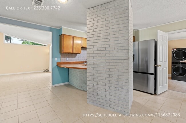 Building Photo - 108 Pimlico St