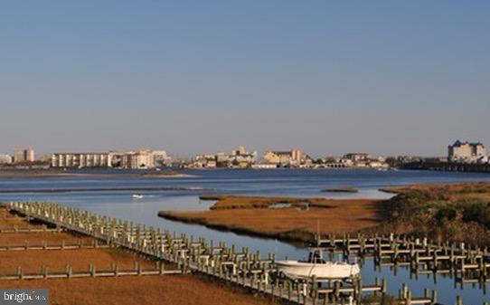 Building Photo - 13009 Bowline Ln