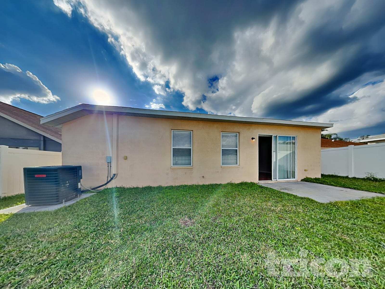 Building Photo - 34418 Smart Dr