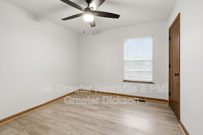 Building Photo - 1208 Coreland Dr