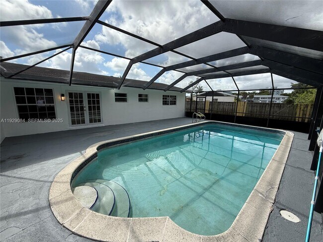 Building Photo - 20570 NW 1st Ct