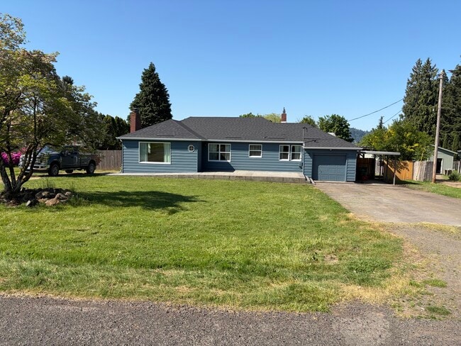 Building Photo - 15119 SE Kronberg Ave