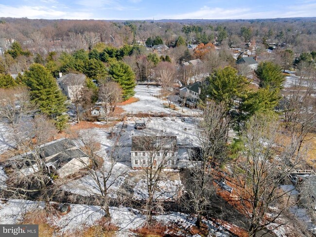 Building Photo - 10622 Runaway Ln