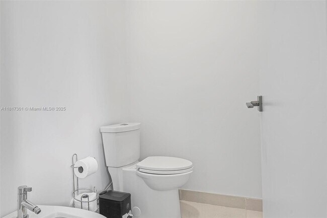 Building Photo - 10373 NW 68th Terrace