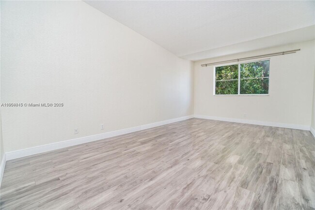 Building Photo - 11425 NW 34th Pl