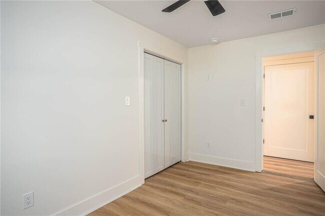 Building Photo - 3448 Orchard Cir