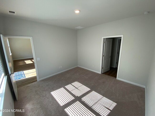 Building Photo - 2067 Bella Pt Dr