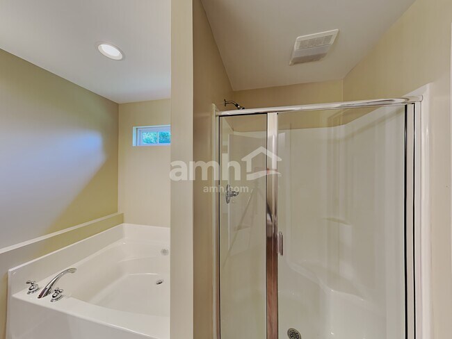 Building Photo - 1628 Antebellum Dr