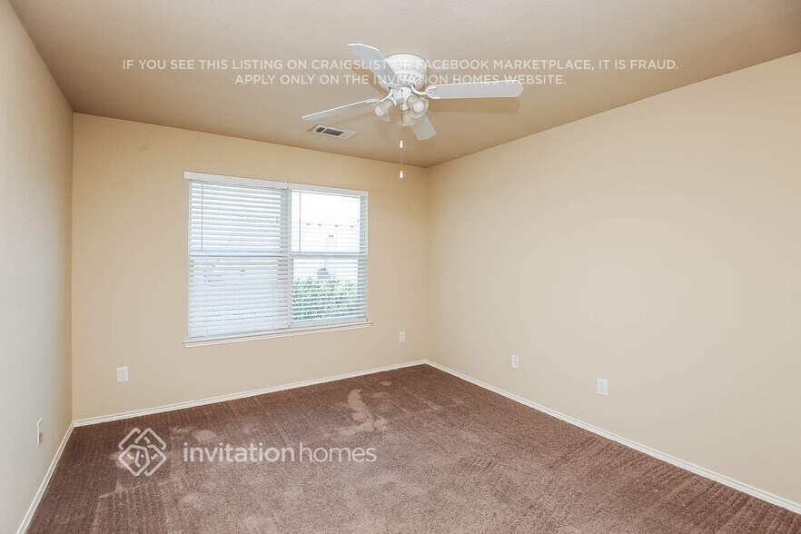 Building Photo - 5028 Raymond Dr
