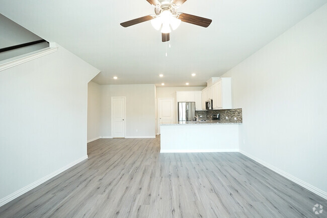 Building Photo - 3433 Solana Cir