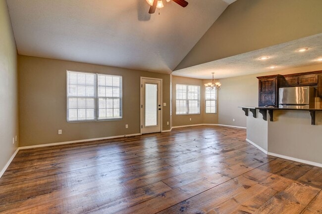 Building Photo - All brick 3 bedroom 2 bath house