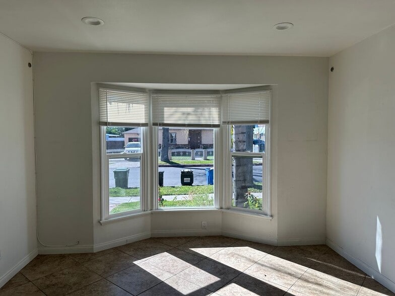 Building Photo - 8156 Tilden Ave