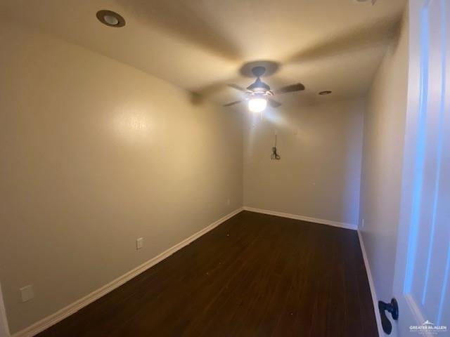 Building Photo - 609 River Point St