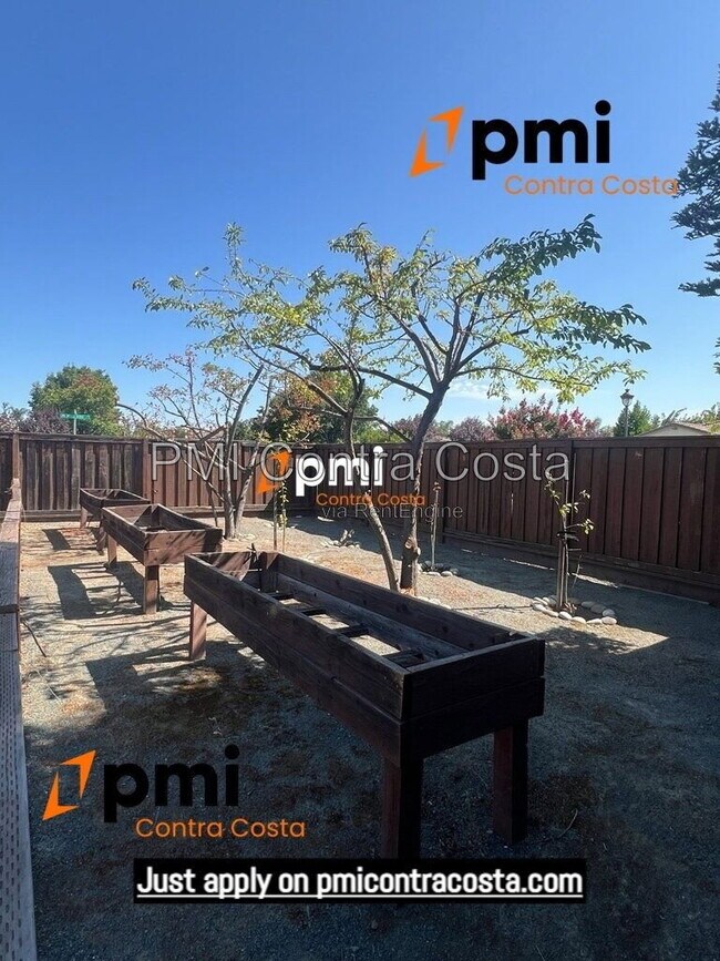 Building Photo - 680 Monte Verde Ln