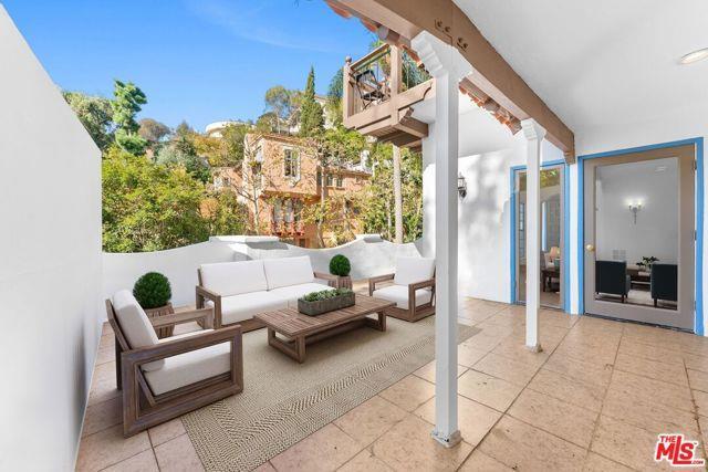 Building Photo - 1328 Sierra Alta Way