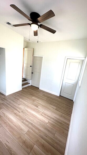 Master bedroom - 4949 17th St
