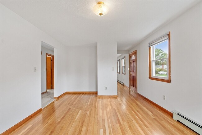 Building Photo - 4 Haskell Rd