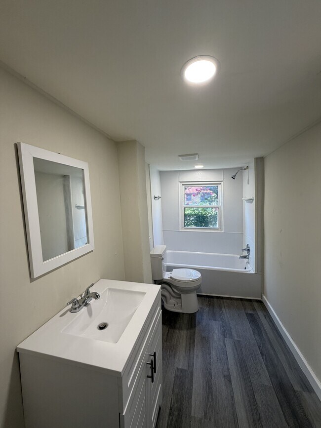 Building Photo - 657 27th St SW