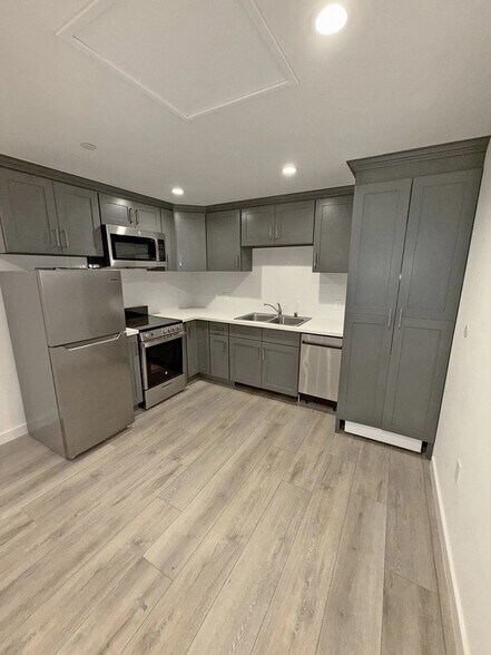 Building Photo - 5308 Sepulveda Blvd