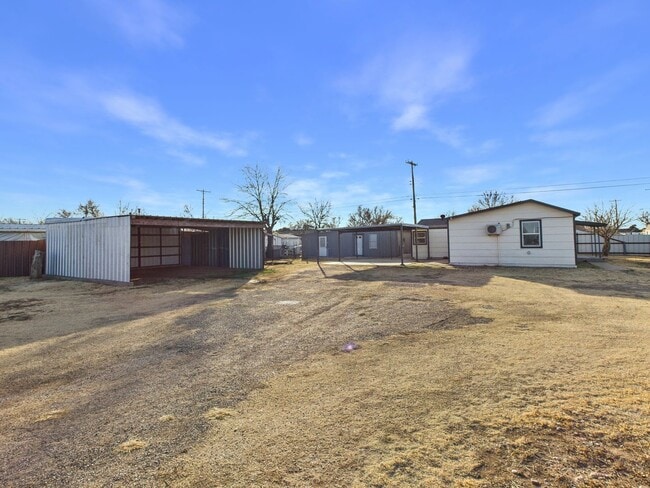 Building Photo - 3412 NE 16th Ave